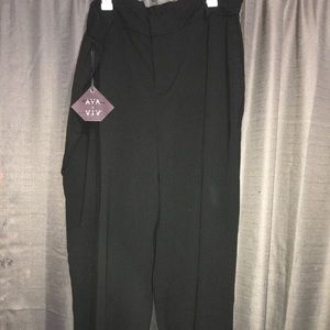 Plus size black pants w/ stretch!